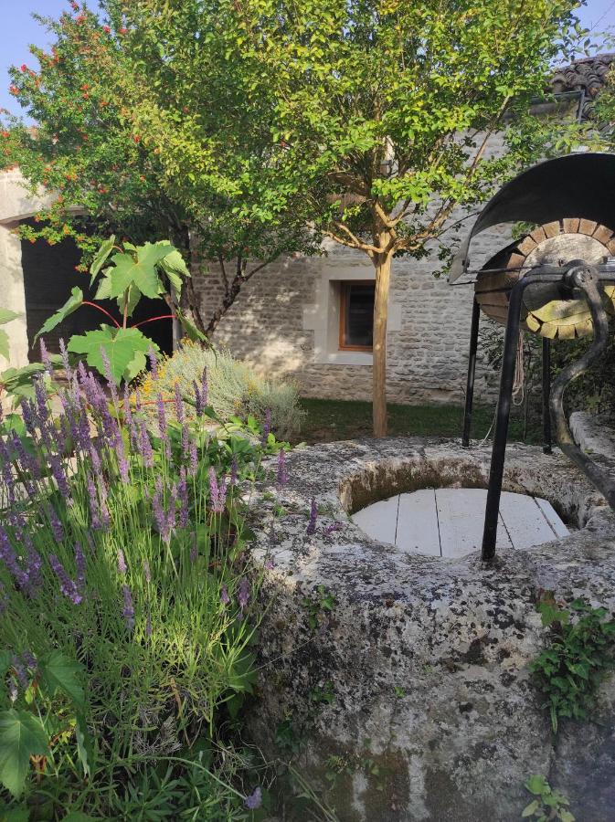 Logis De L'Olivier Villa Asnières-sur-Nouère Buitenkant foto